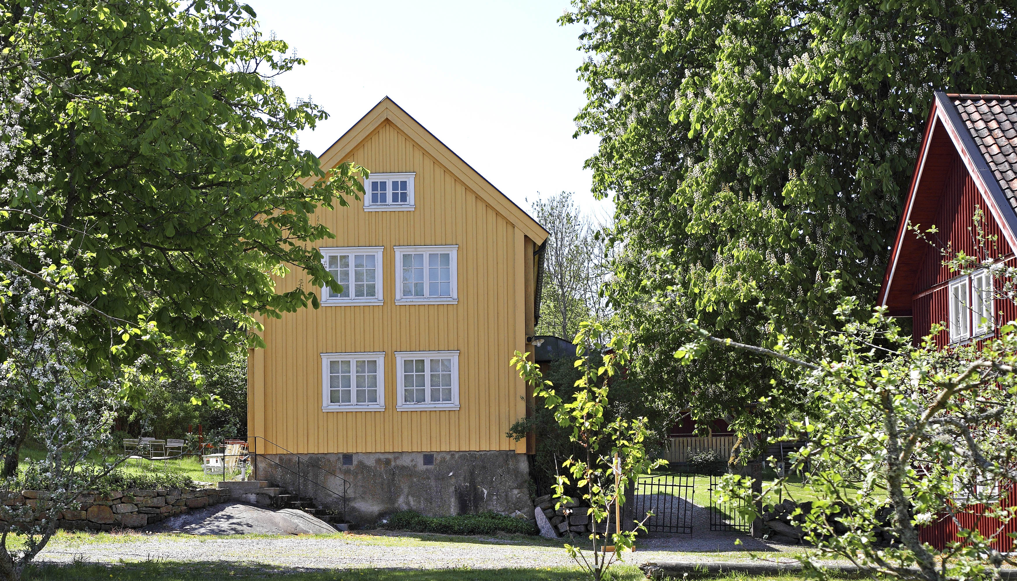 Bild på mangårdsbyggnaden på Säby