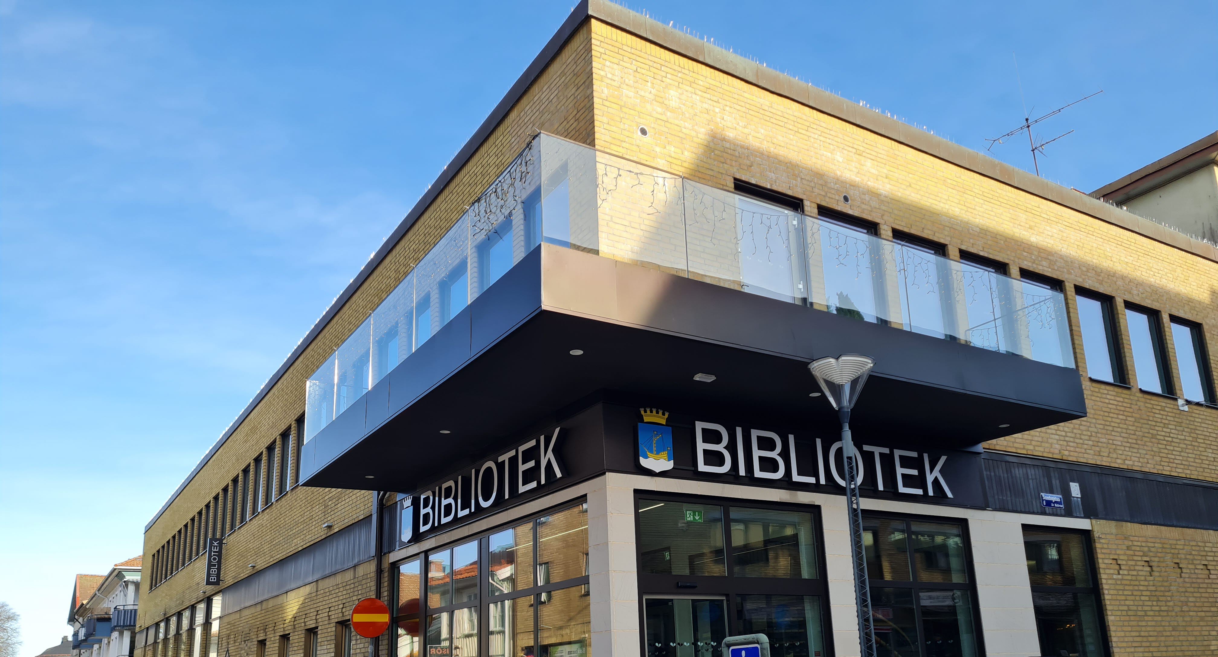 Entrén till Vänersborgs bibliotek