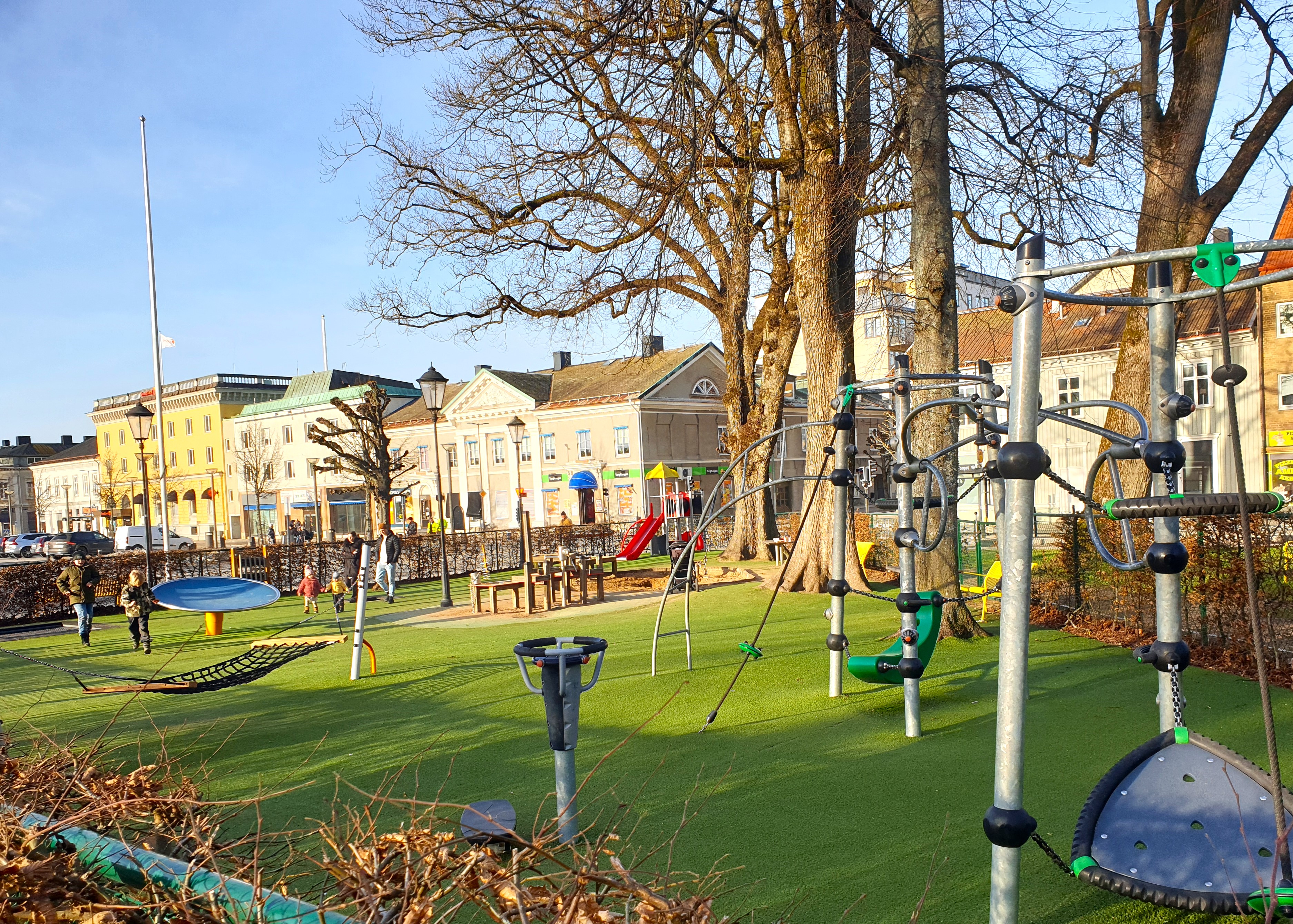 lekplats på torget i vänersborg 