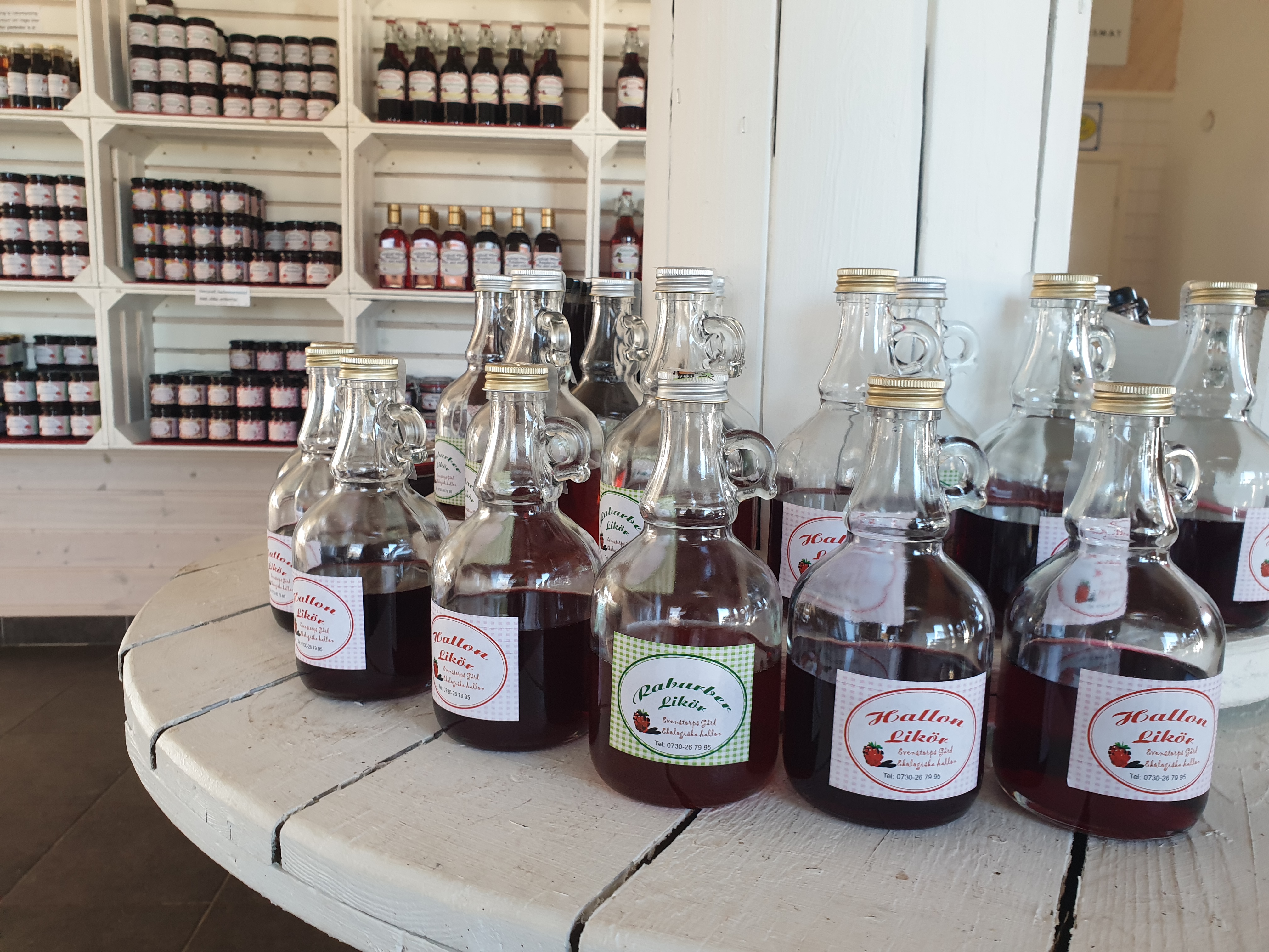 lokalproducerade drycker i falskor