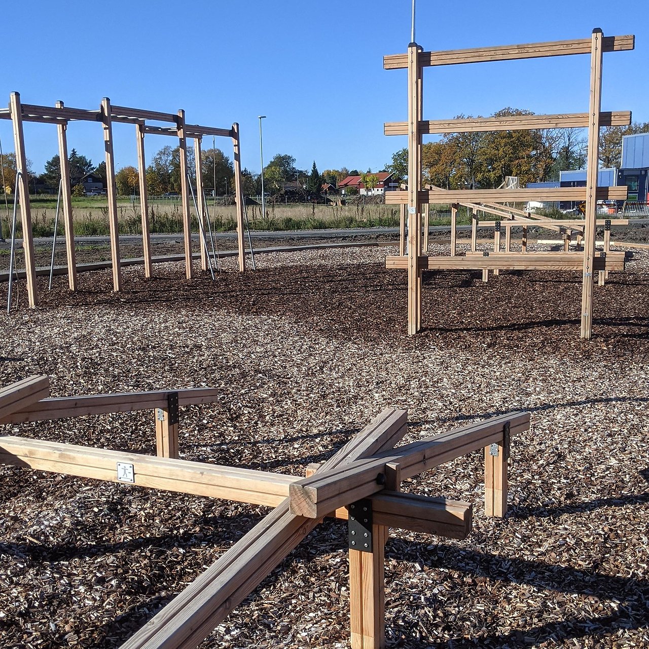 Outdoor gym of the type obstacle course