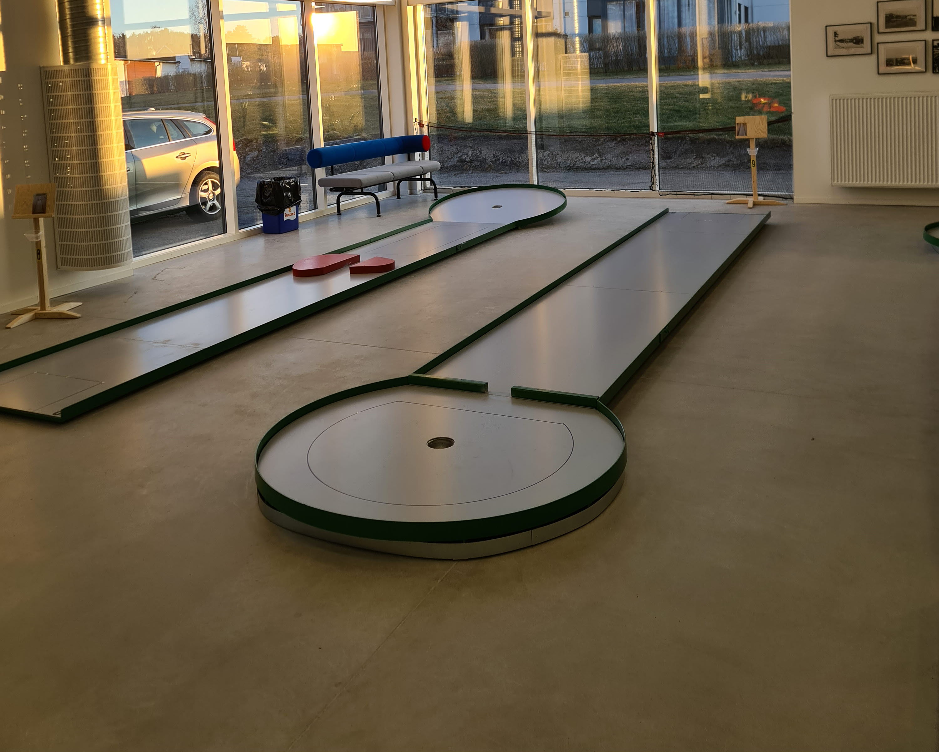 Inomhusanläggning för minigolf