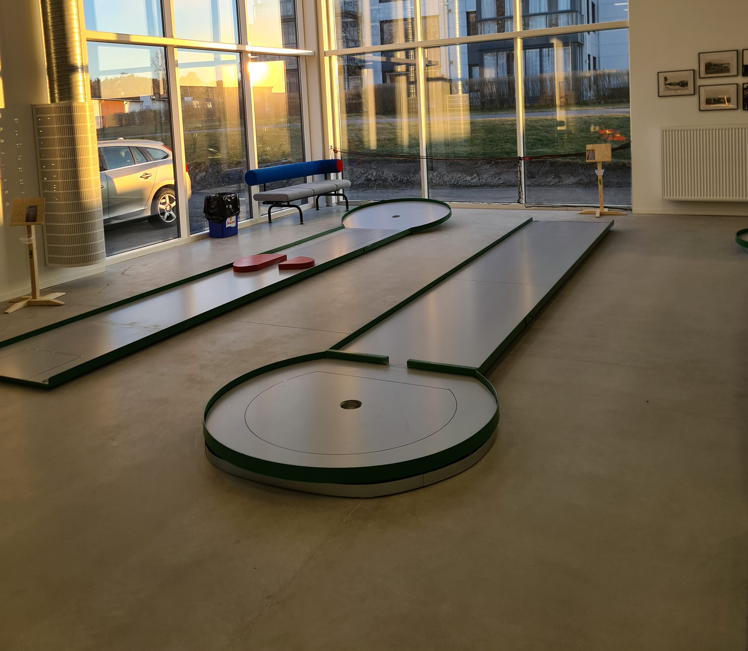 Inomhusanläggning för minigolf