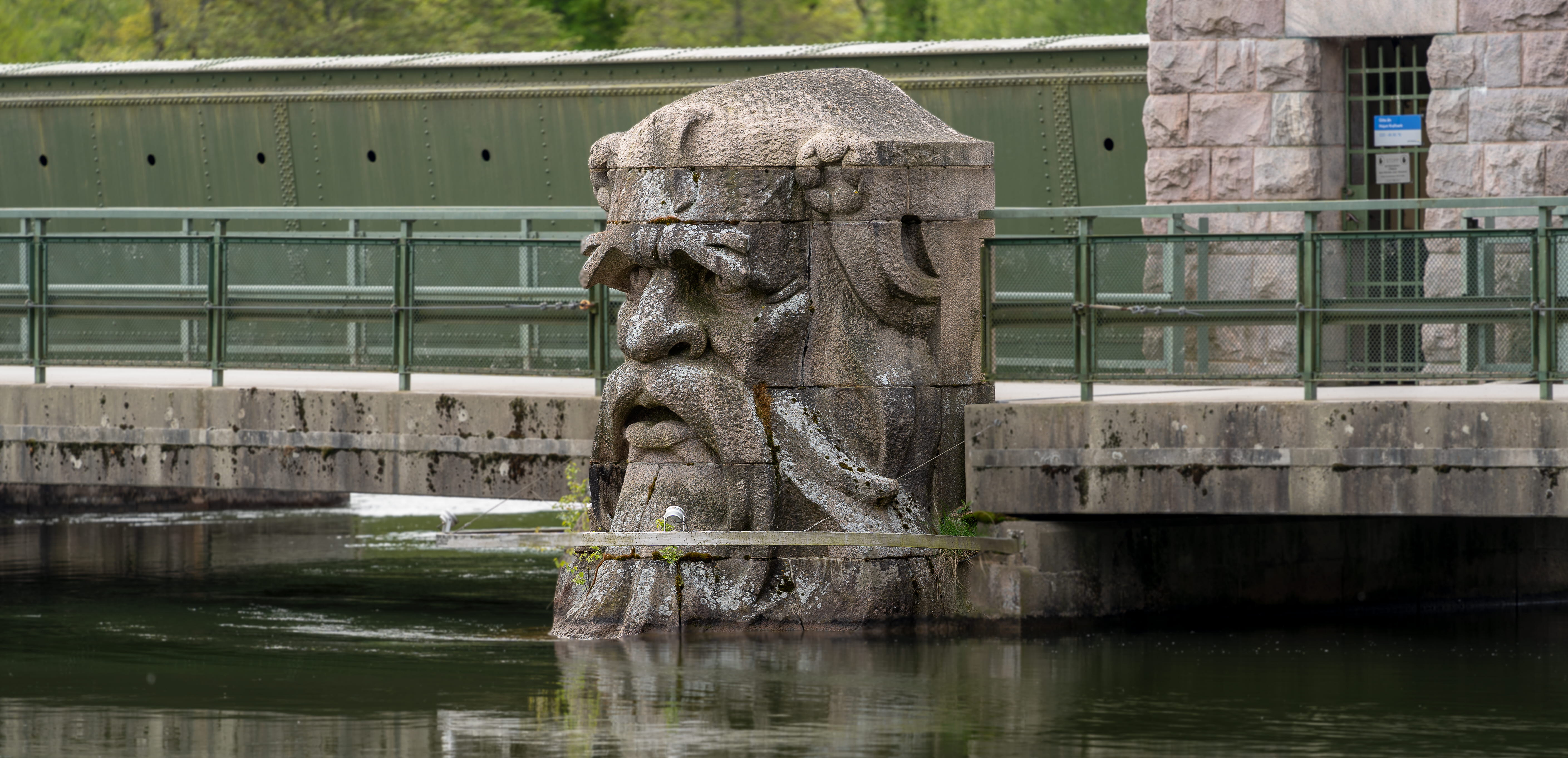 Skulpturen Strömkarlen i Trollhättan