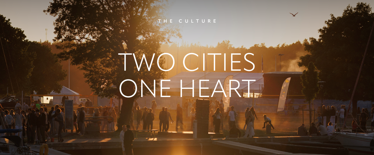 Vy över ett festivalområde med människor