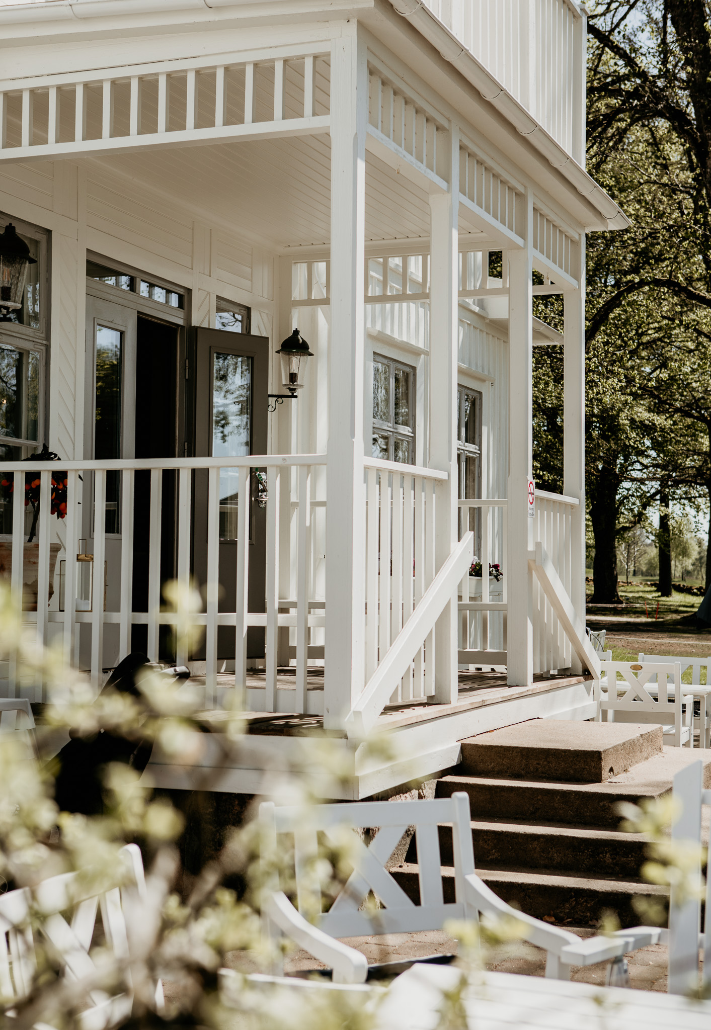 En veranda tillhörande en herrgård