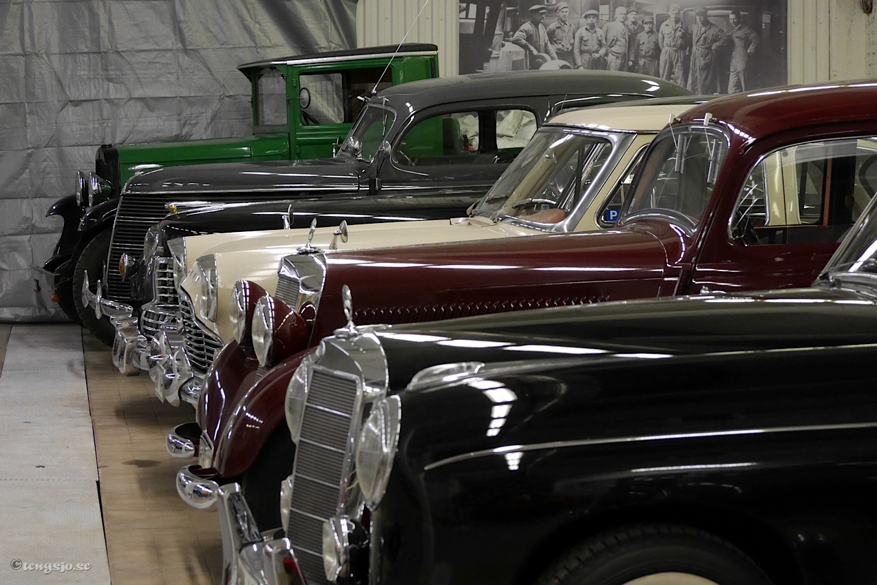 Gamla bilar och motorcyklar