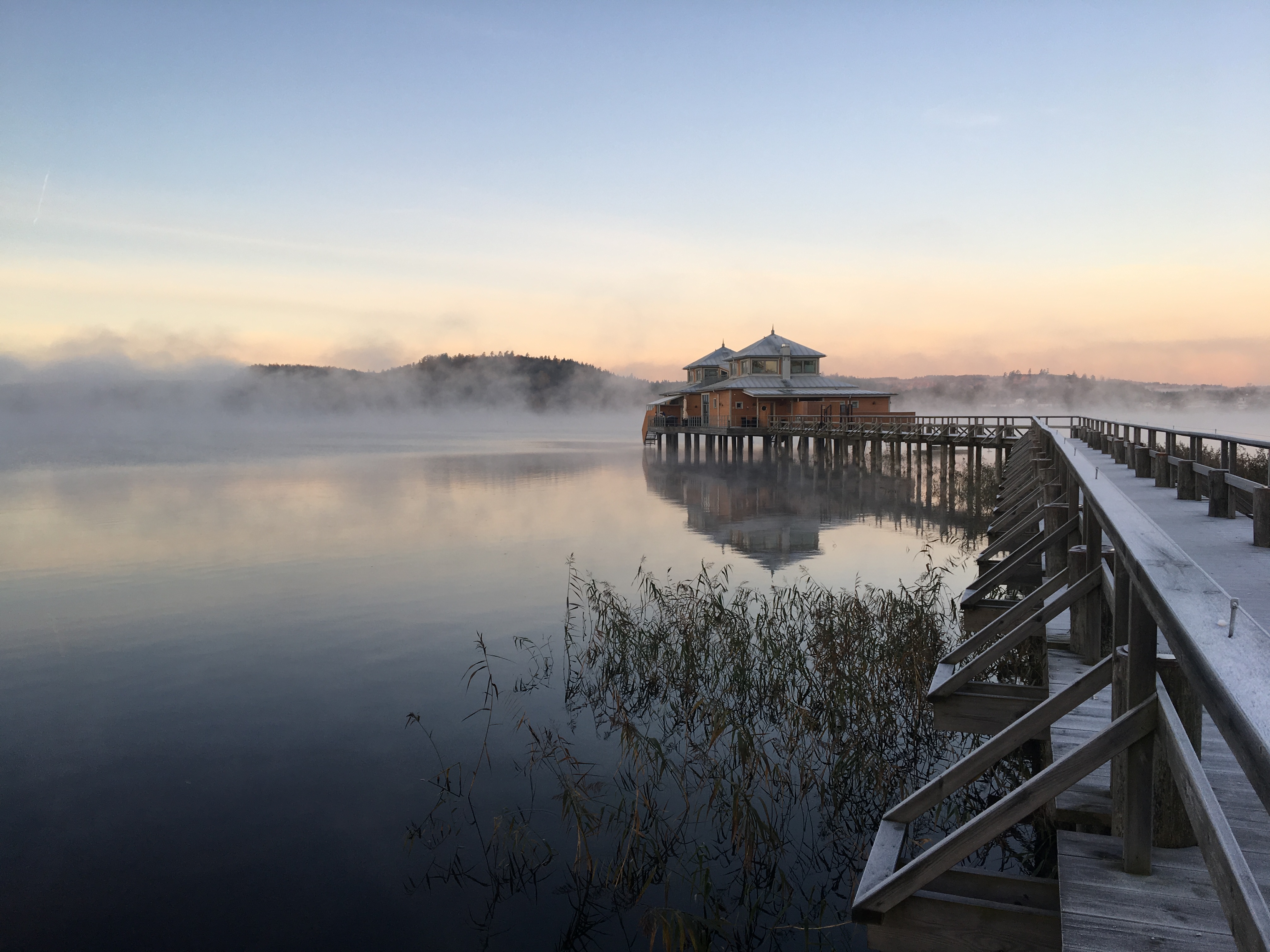 Ulricehamn cold bath house in lake åsunden on a frosty winter day