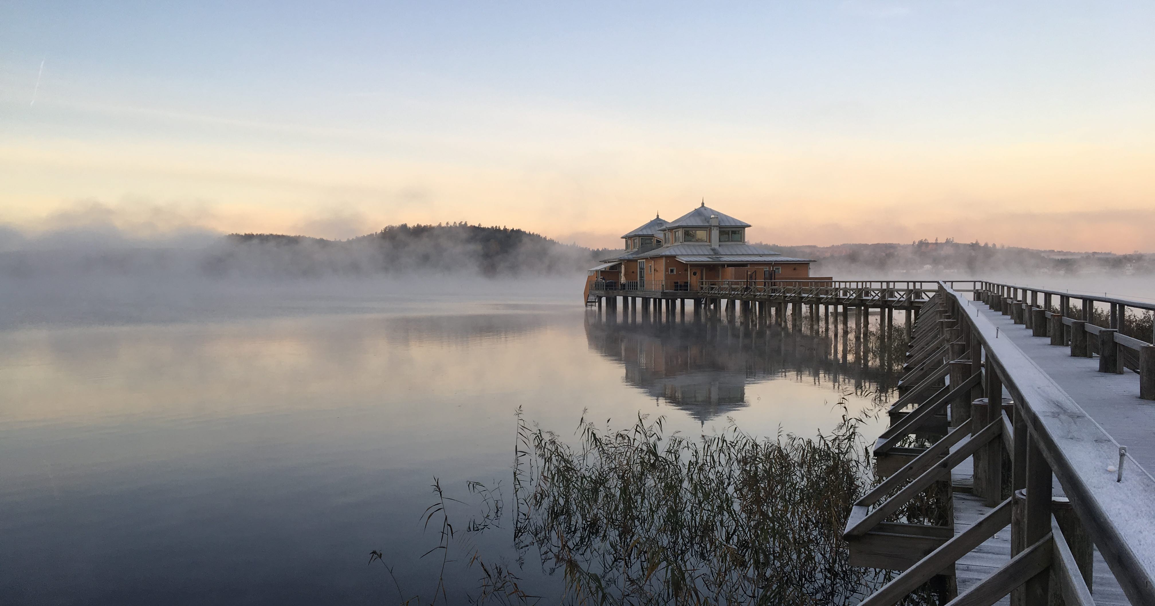 Ulricehamn cold bath house in lake åsunden on a frosty winter day