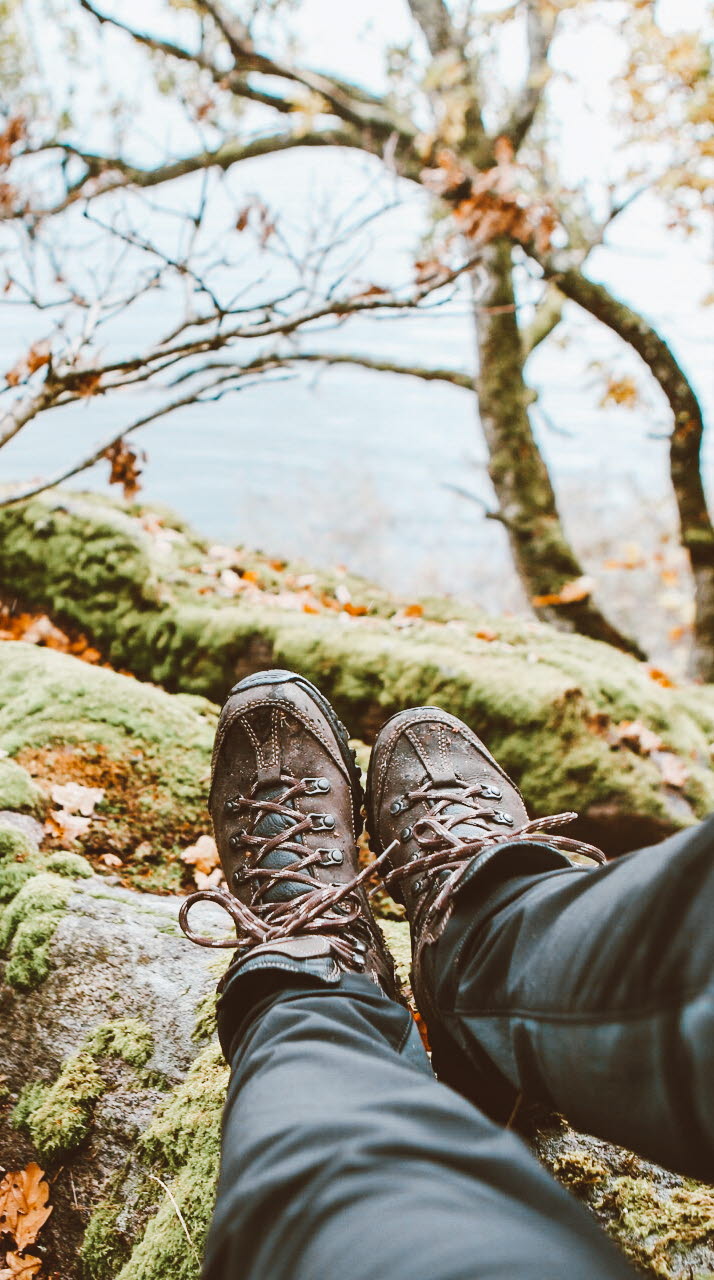 Kängor med utsikt över Åsunden