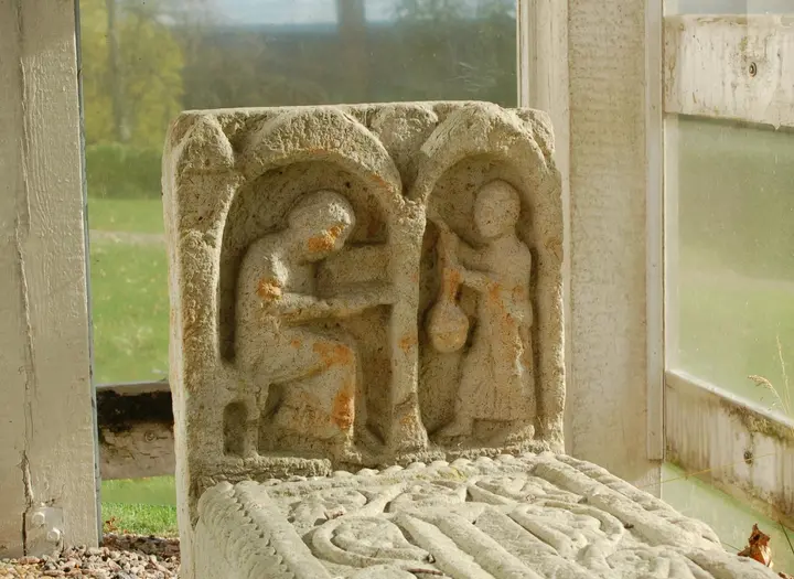 Hällstad Monumentet