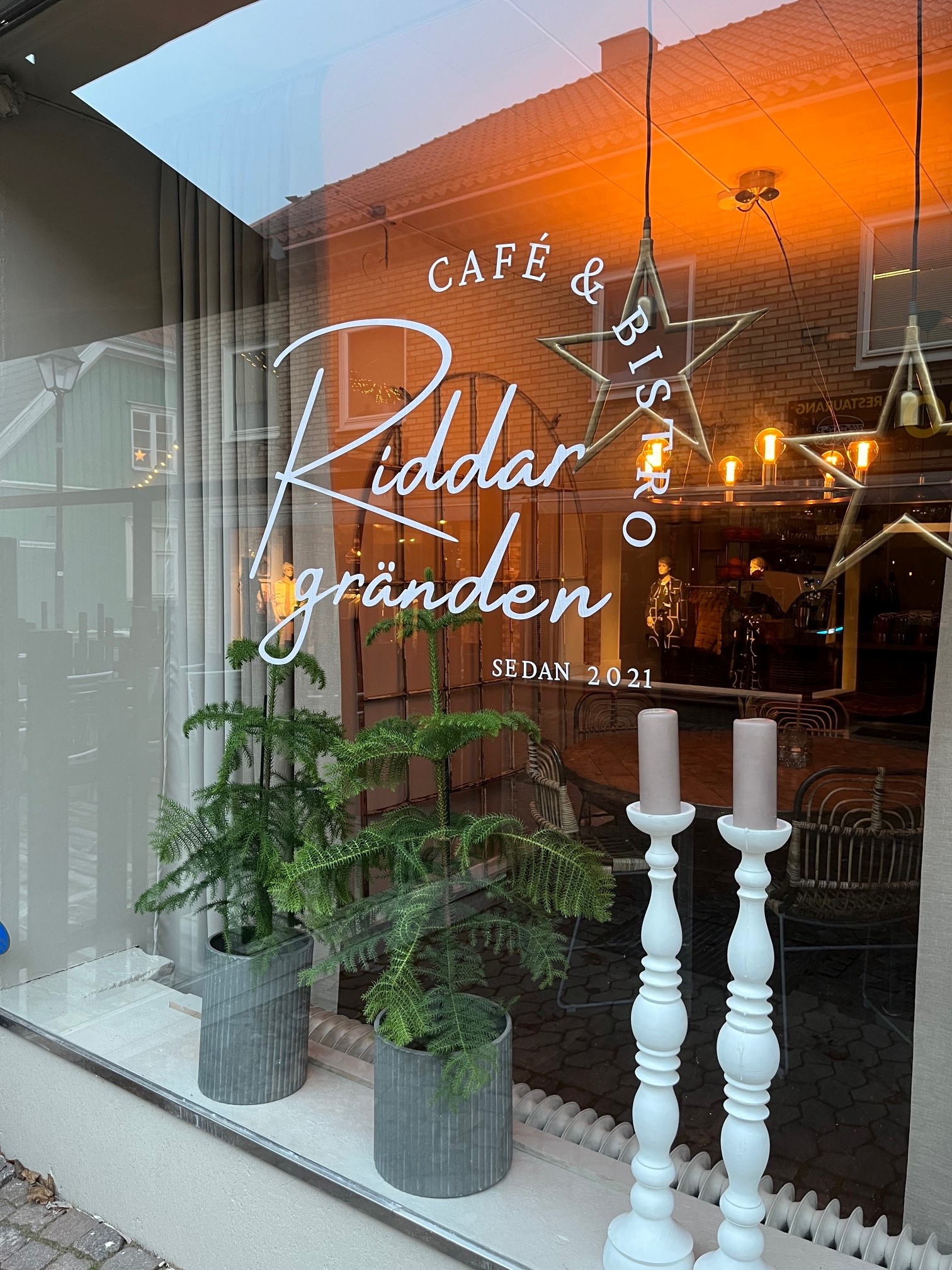 riddargränden är en restaurang och kafé i centrala ulricehamn