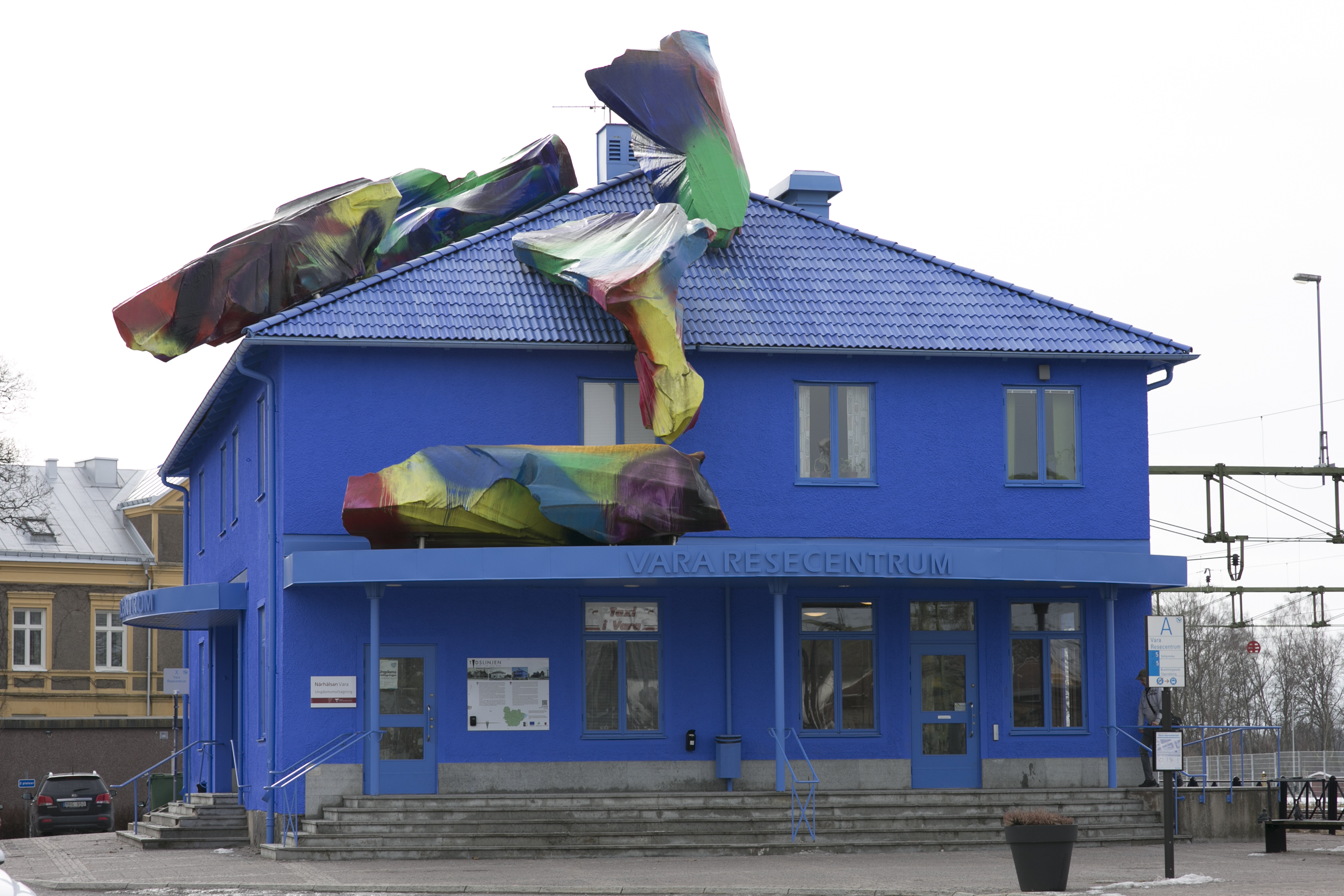 The Blue Orange, Vara Stationshus