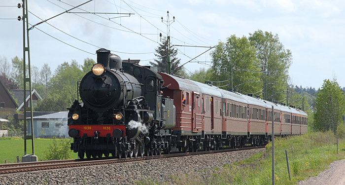 Vedums järnvägsstation