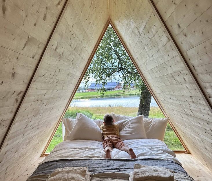 Interior photos of the hotel rooms at Dahlbogarden